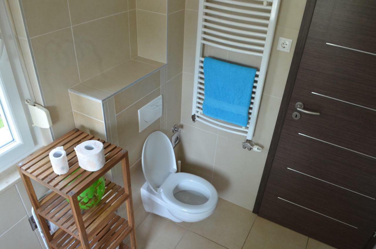 Hannajo Apartman Zamárdi Exterior foto